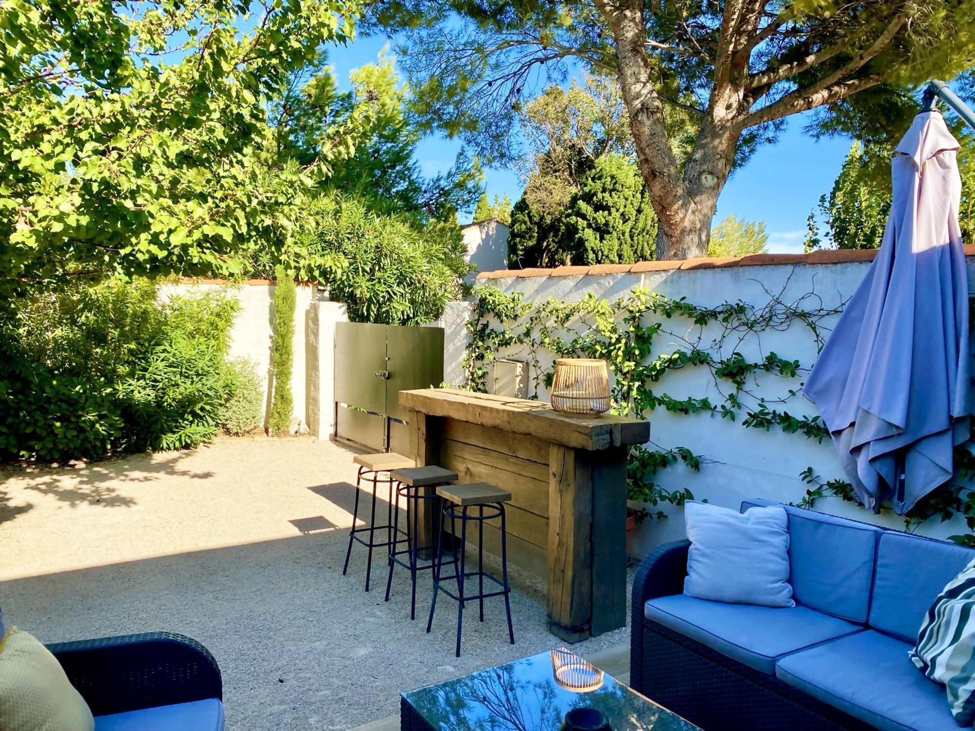Maisonnette Au Coeur Des Alpilles Mouries Extérieur photo