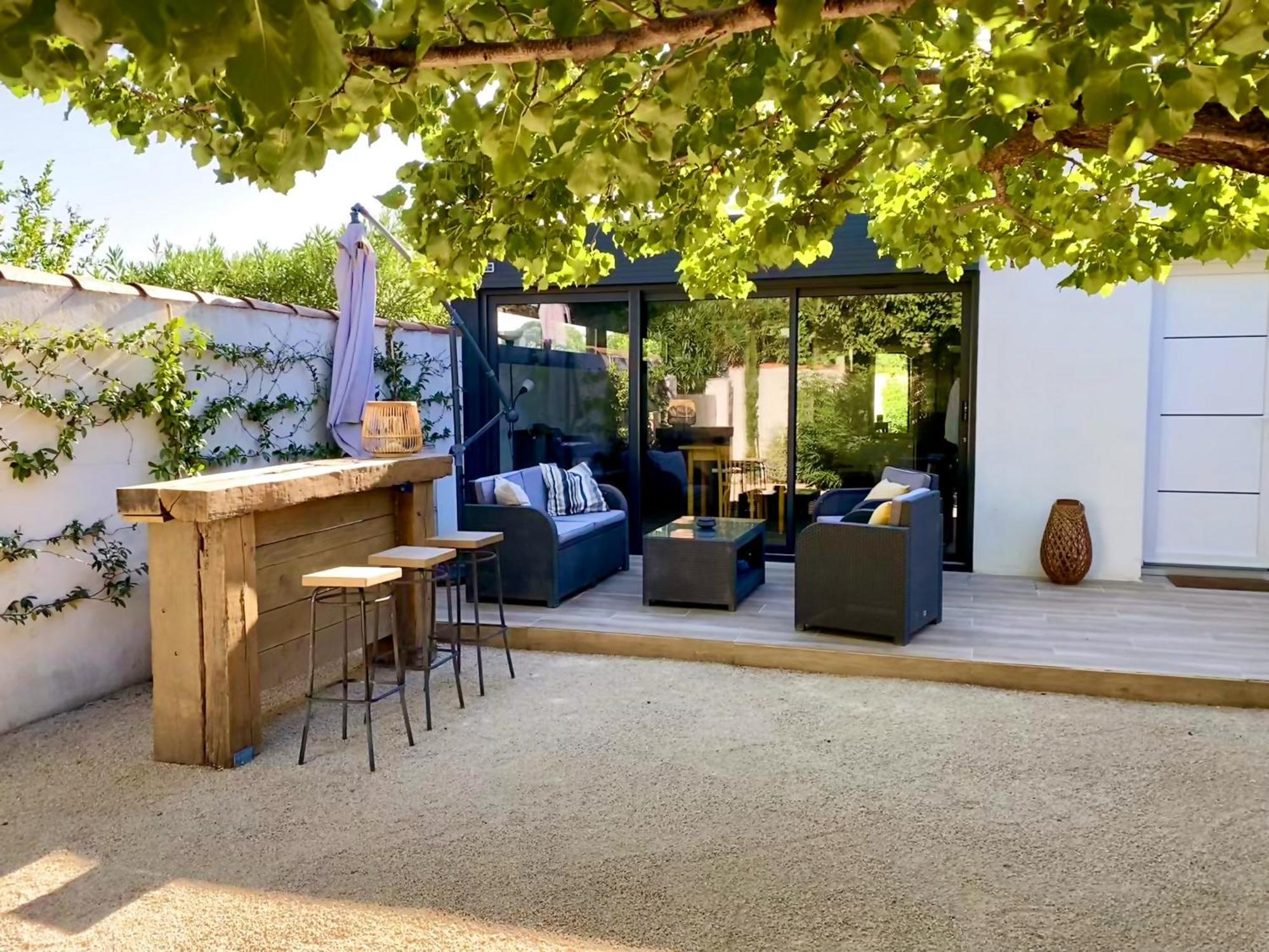 Maisonnette Au Coeur Des Alpilles Mouries Extérieur photo